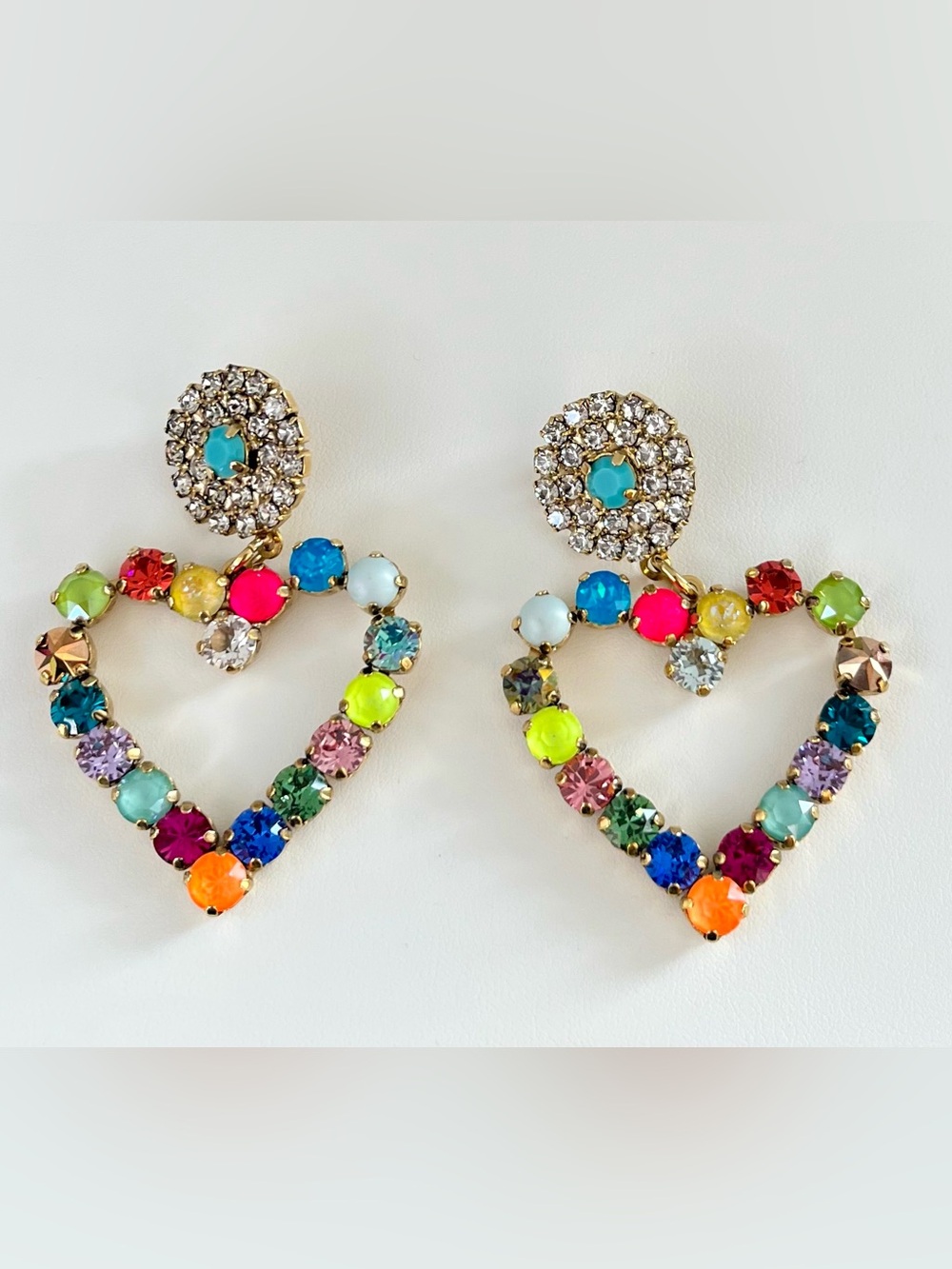 TOVA MAX POP HEART EARRINGS